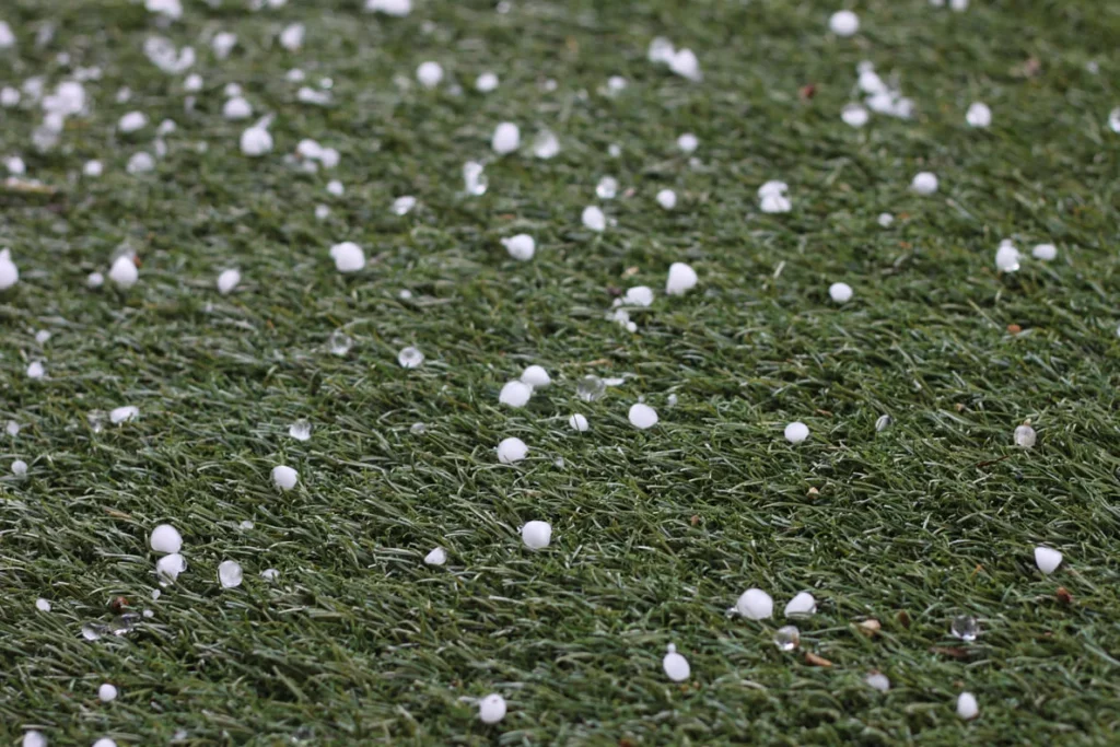 Hail damage signs on your roof in Tennessee