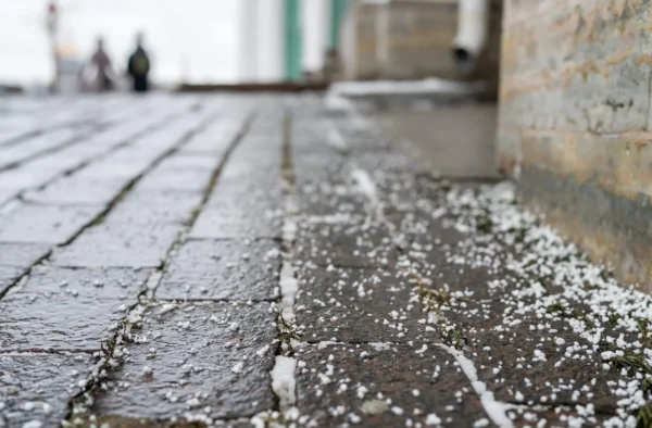 Hail Damage Signs on Your Roof in Tennessee